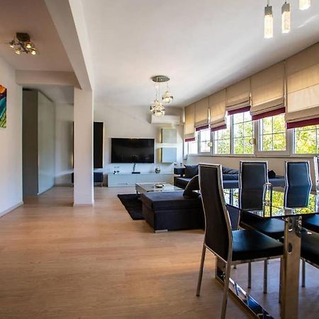 A Stylish Apartment In The Center Of Kastoria Ngoại thất bức ảnh